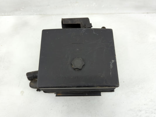 2009-2012 Chevrolet Malibu Fusebox Fuse Box Panel Relay Module P/N:15405390 Fits Fits 2009 2010 2011 2012 OEM Used Auto Part