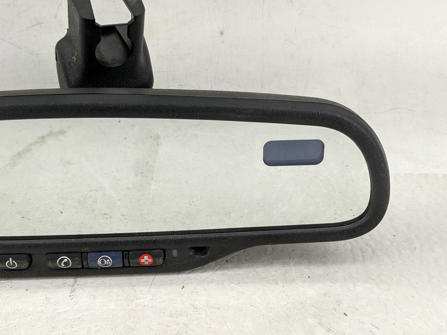 2006-2012 Chevrolet Malibu Interior Rear View Mirror Replacement OEM P/N:21998154 Fits OEM Used Auto Parts - Oemusedautopart