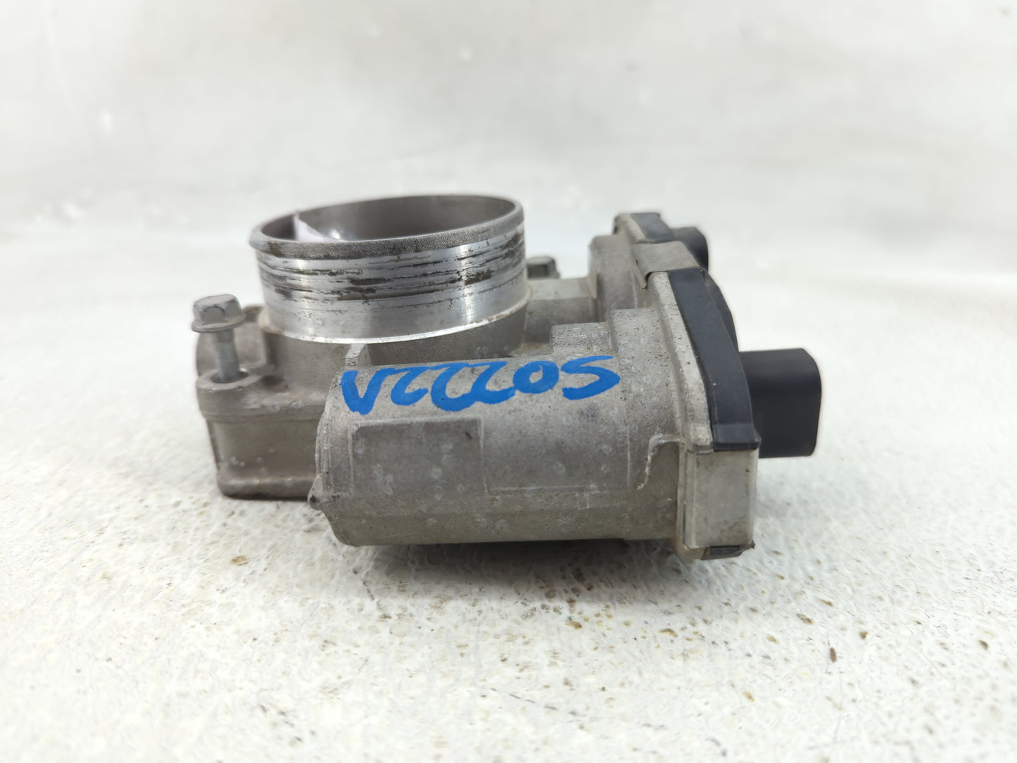 2008-2012 Chevrolet Malibu Throttle Body Fits Fits 2007 2008 2009 2010 2011 2012 OEM Used Auto Parts - Oemusedautoparts1.com