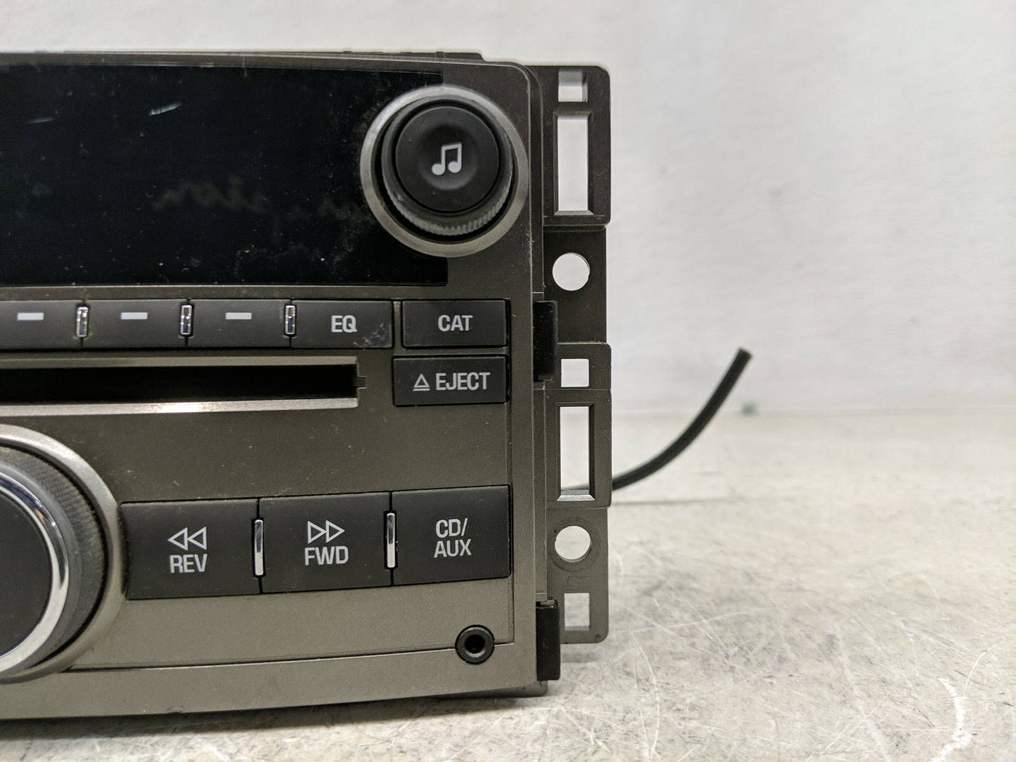 2009 Chevrolet Malibu Radio AM FM Cd Player Receiver Replacement P/N:25848865 Fits OEM Used Auto Parts - Oemusedautoparts1.c