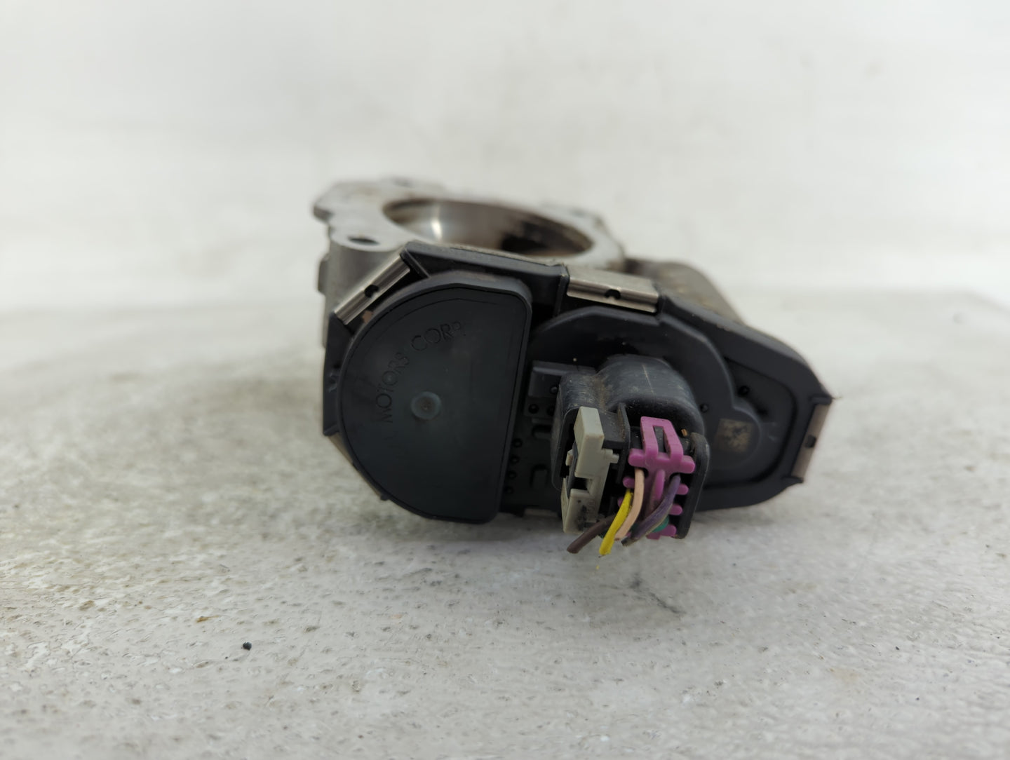 2008-2012 Chevrolet Malibu Throttle Body P/N:12616668 Fits Fits 2007 2008 2009 2010 2011 2012 OEM Used Auto Parts - Oemuseda