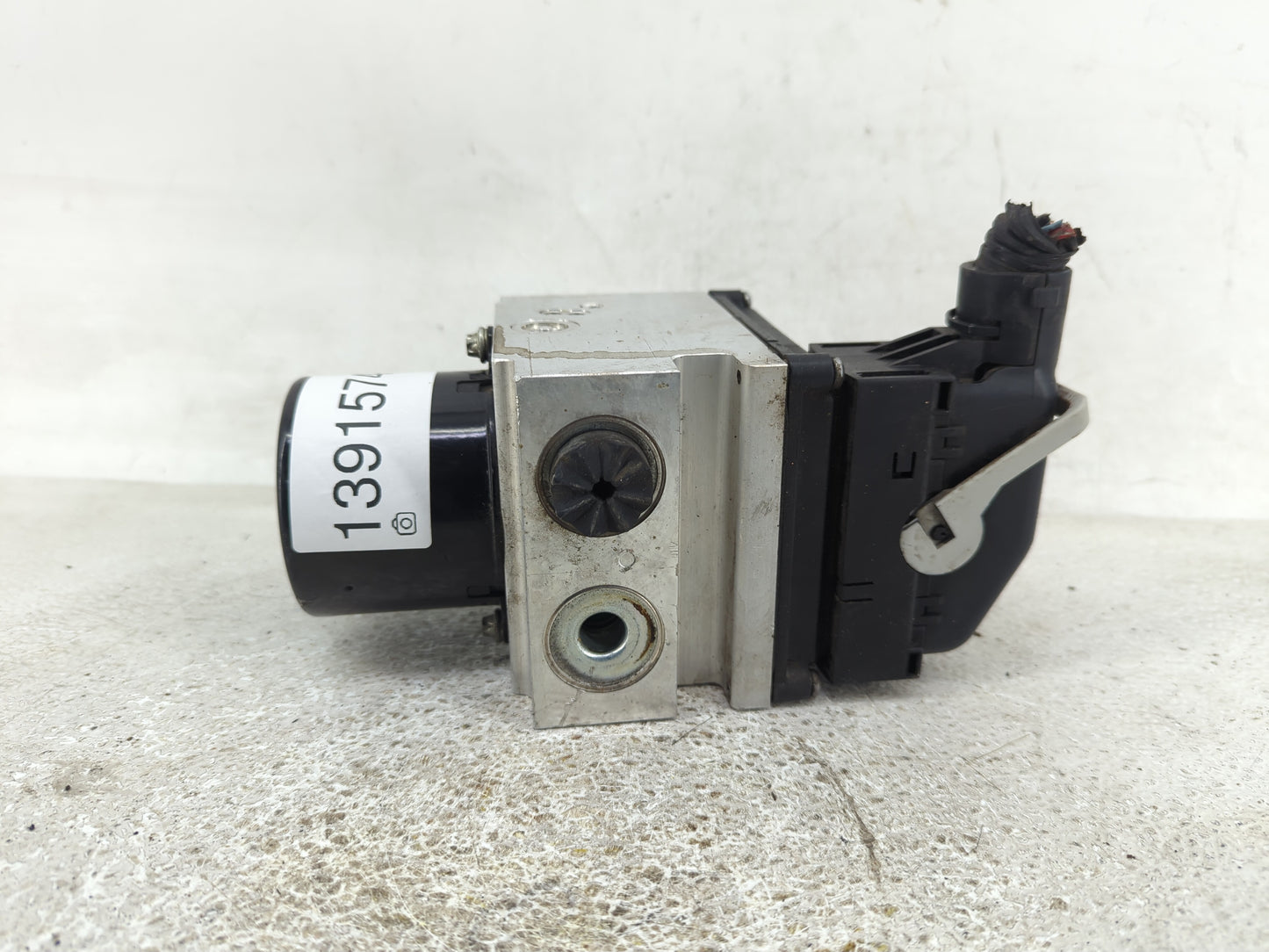 2008-2009 Chevrolet Malibu ABS Pump Control Module Replacement P/N:25949990 16607210-H, 25928213 Fits Fits 2008 2009 OEM Use