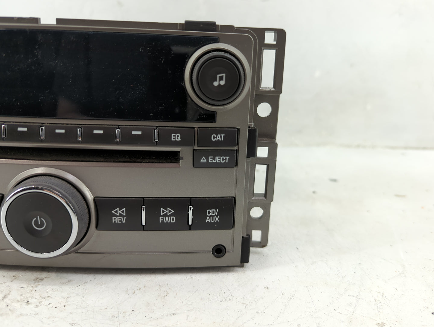 2009 Chevrolet Malibu Radio AM FM Cd Player Receiver Replacement P/N:25848865 Fits OEM Used Auto Parts - Oemusedautoparts1.c