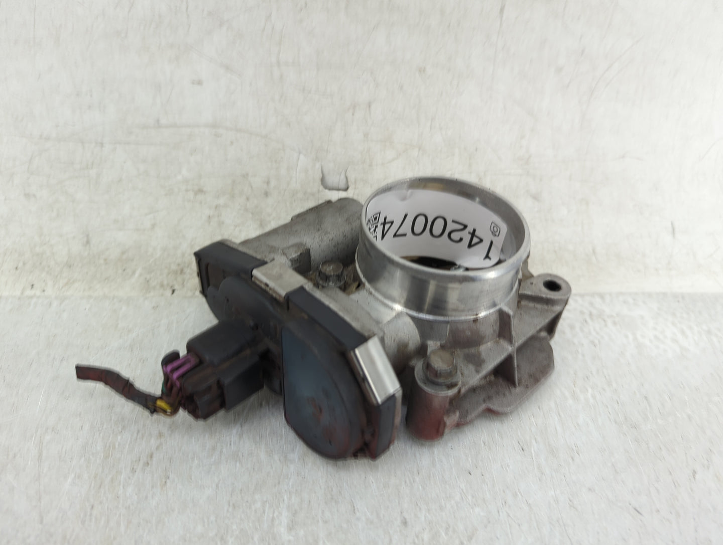 2008-2012 Chevrolet Malibu Throttle Body Fits Fits 2007 2008 2009 2010 2011 2012 OEM Used Auto Parts - Oemusedautoparts1.com