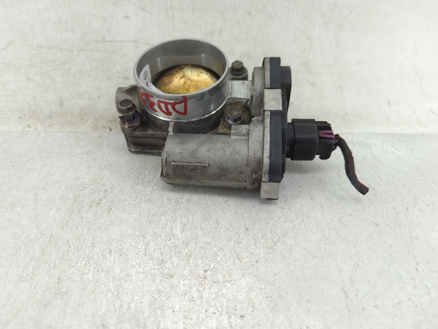 2008-2012 Chevrolet Malibu Throttle Body Fits Fits 2007 2008 2009 2010 2011 2012 OEM Used Auto Parts - Oemusedautoparts1.com