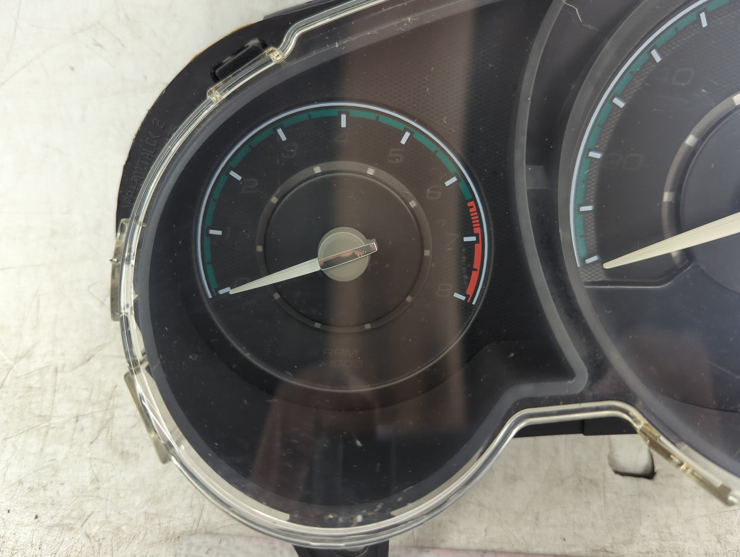 2008-2012 Chevrolet Malibu Instrument Cluster Speedometer Gauges Fits Fits 2008 2009 2010 2011 2012 OEM Used Auto Parts - Oe