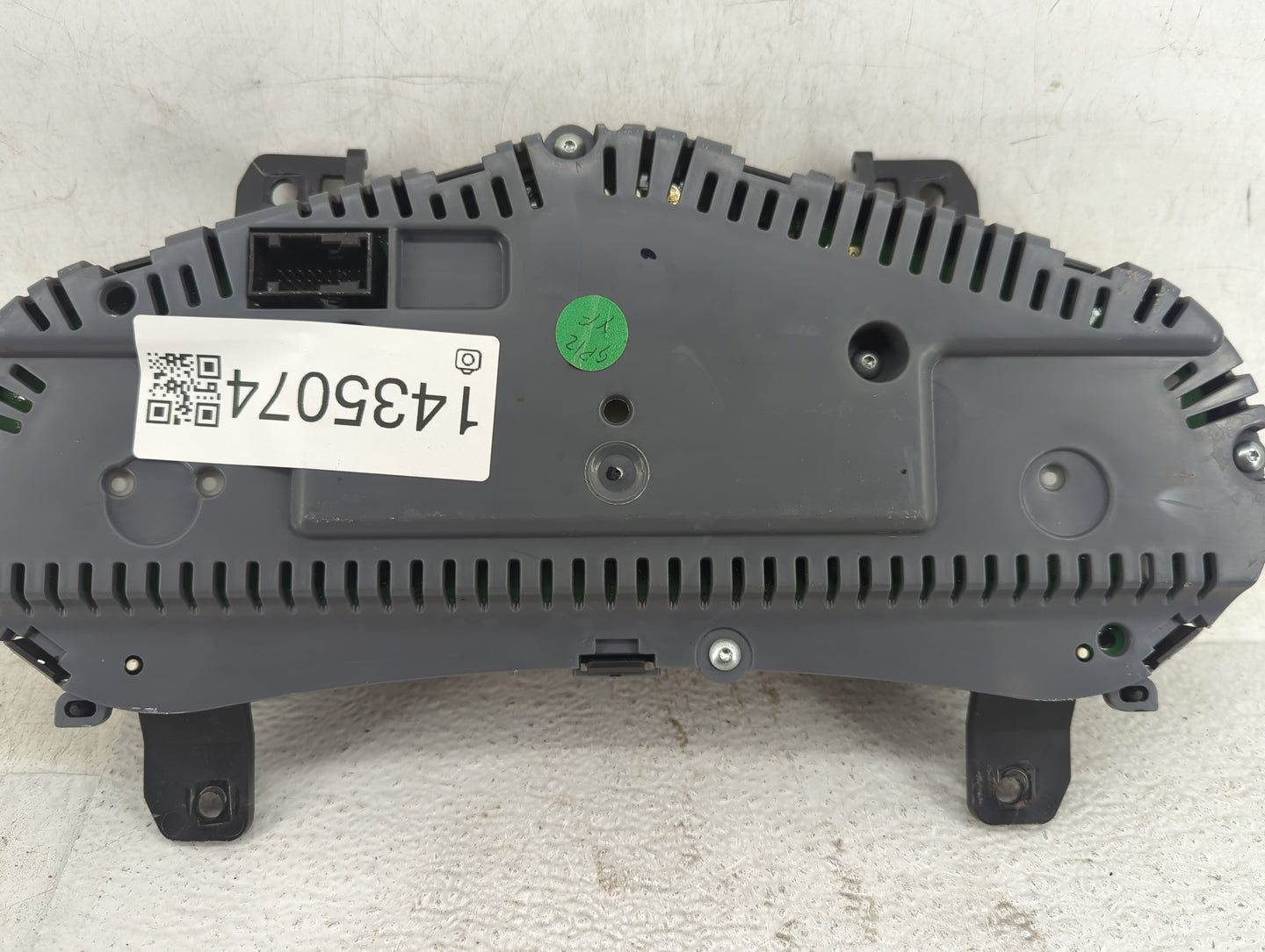 2008-2012 Chevrolet Malibu Instrument Cluster Speedometer Gauges Fits Fits 2008 2009 2010 2011 2012 OEM Used Auto Parts - Oe