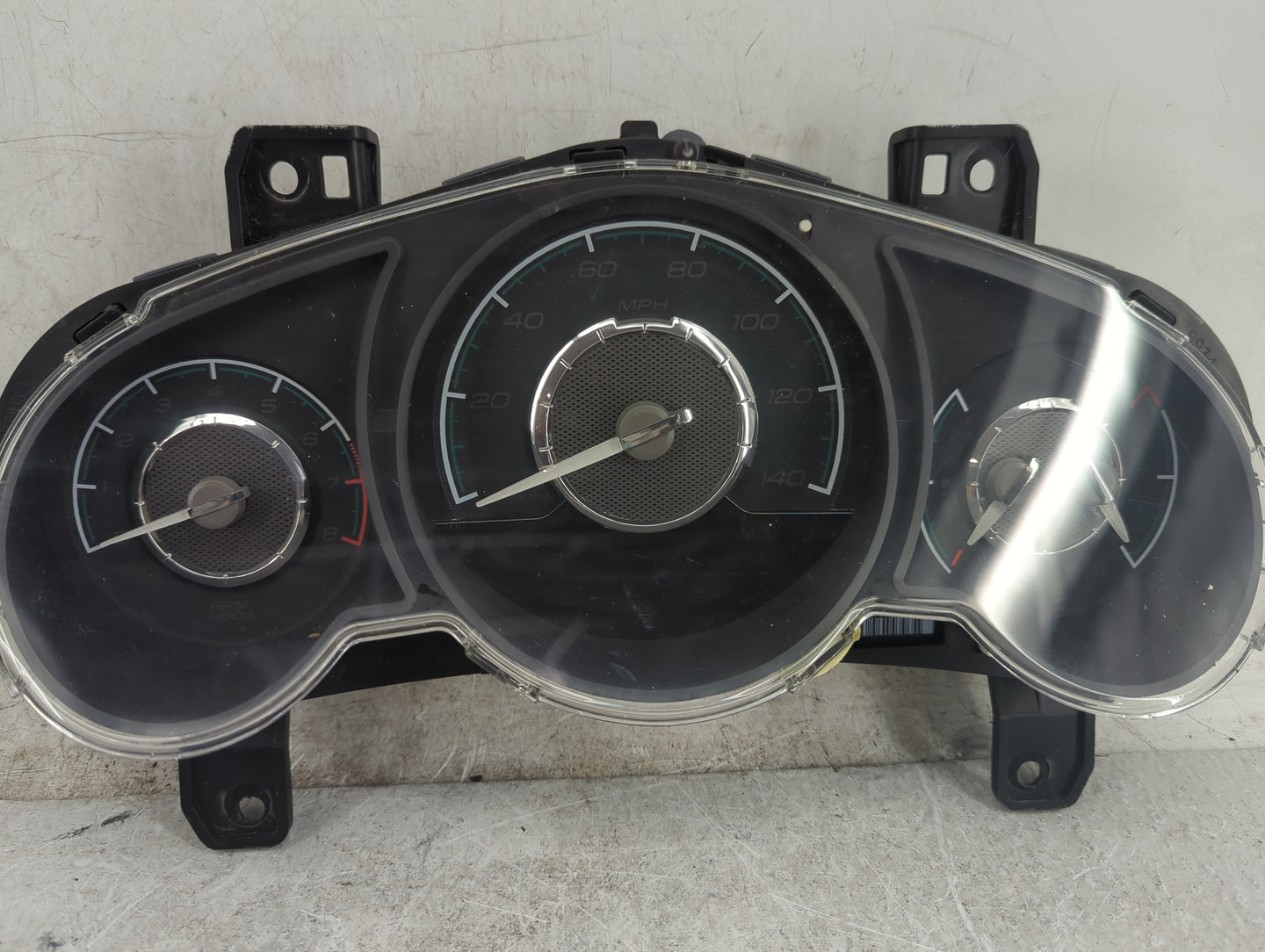 2008-2009 Chevrolet Malibu Instrument Cluster Speedometer Gauges P/N:1394167 Miles: Fits Fits 2008 2009 OEM Used Auto Parts 