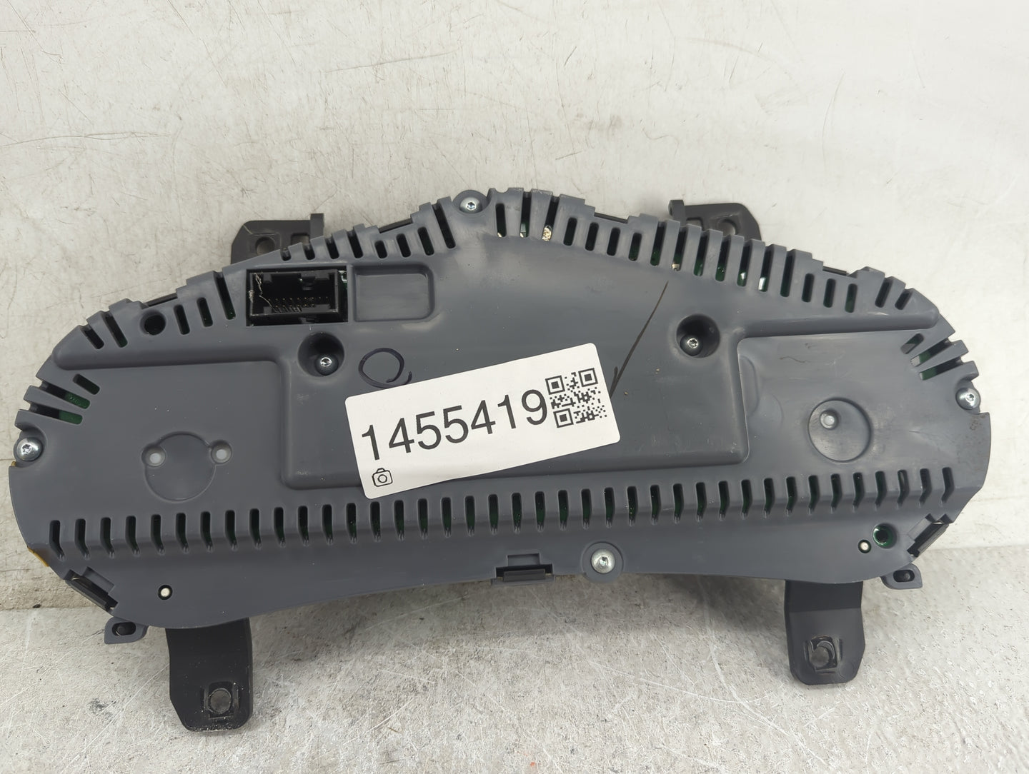 2008-2009 Chevrolet Malibu Instrument Cluster Speedometer Gauges P/N:1394167 Miles: Fits Fits 2008 2009 OEM Used Auto Parts 