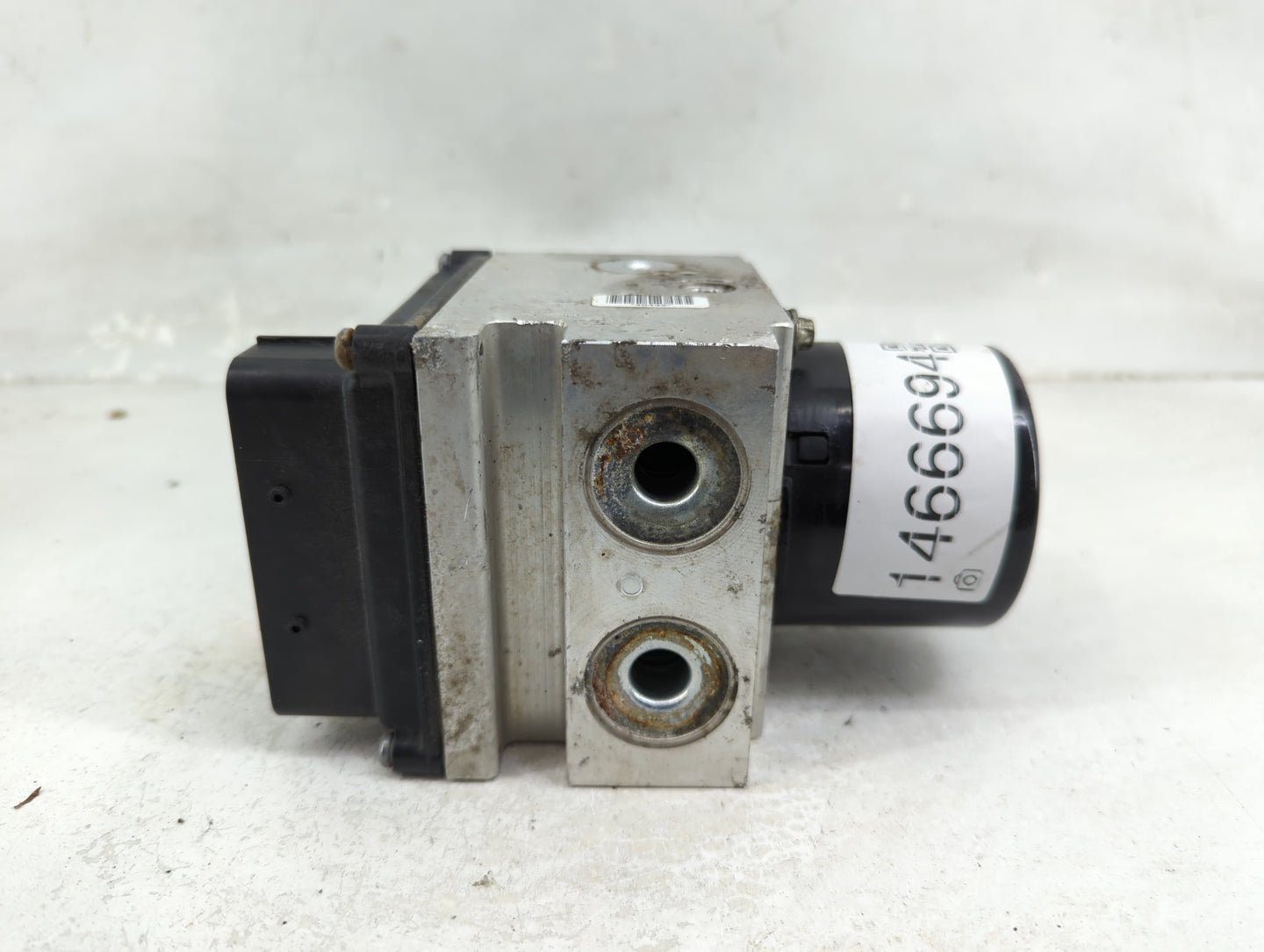 2008-2009 Chevrolet Malibu ABS Pump Control Module Replacement P/N:16607211-J 25949990 Fits Fits 2008 2009 OEM Used Auto Par