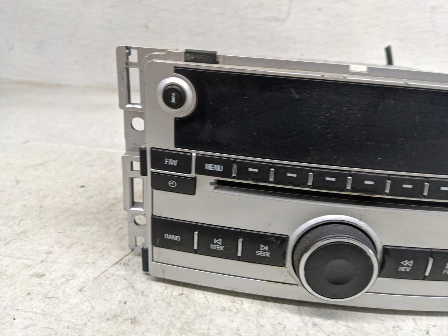 2009-2012 Chevrolet Malibu Radio AM FM Cd Player Receiver Replacement P/N:28152090 25833637 Fits Fits 2009 2010 2011 2012 OE