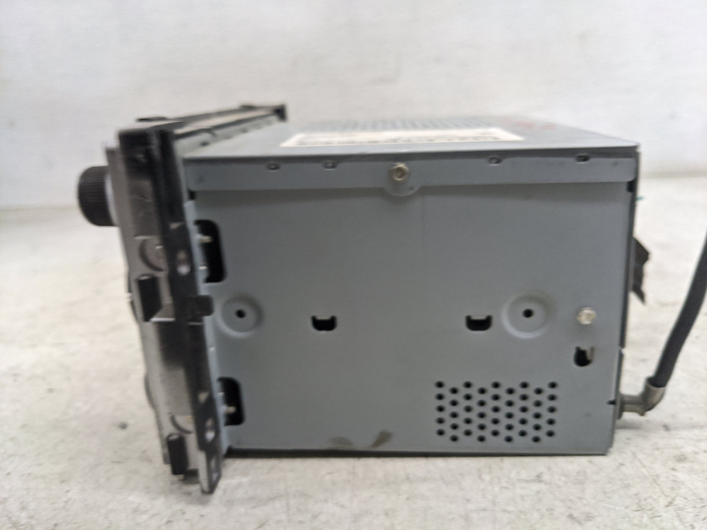 2009-2012 Chevrolet Malibu Radio AM FM Cd Player Receiver Replacement P/N:28152090 25833637 Fits Fits 2009 2010 2011 2012 OE