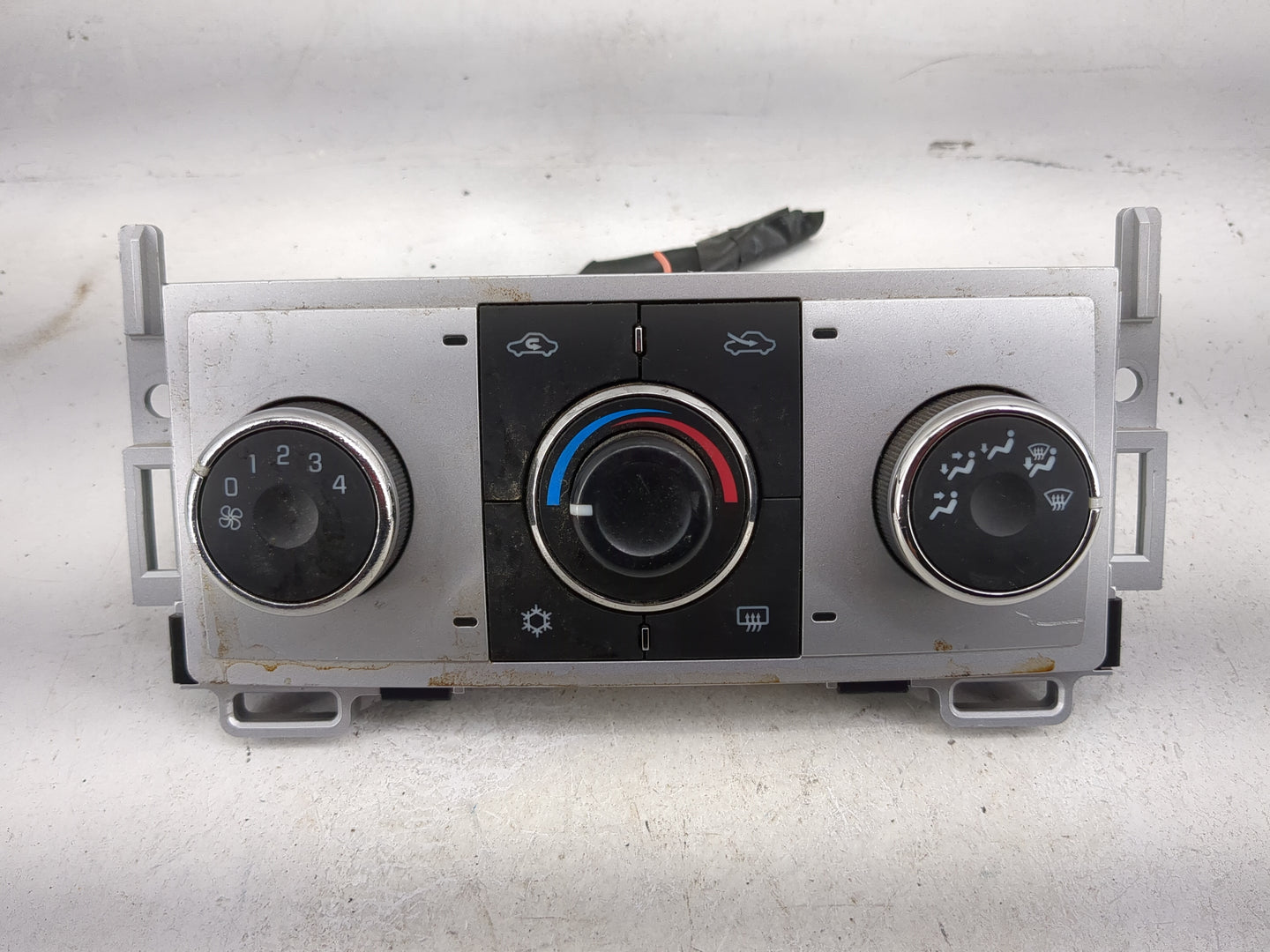 2008-2012 Chevrolet Malibu Climate Control Module Temperature AC/Heater Replacement P/N:28116119 25878418 Fits OEM Used Auto