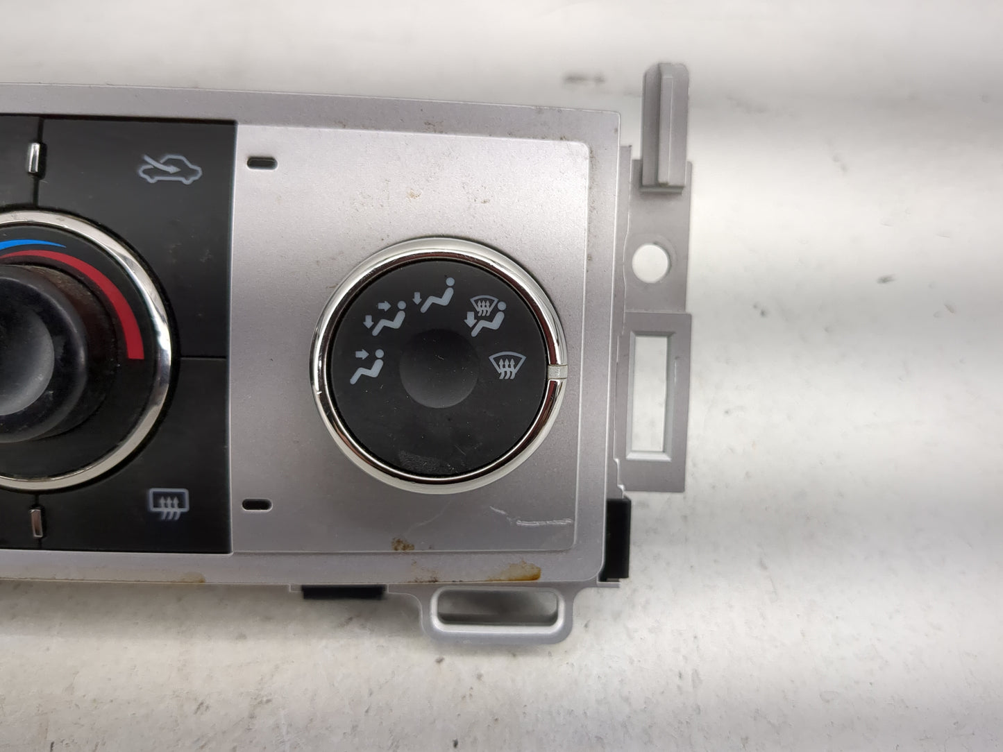 2008-2012 Chevrolet Malibu Climate Control Module Temperature AC/Heater Replacement P/N:28116119 25878418 Fits OEM Used Auto