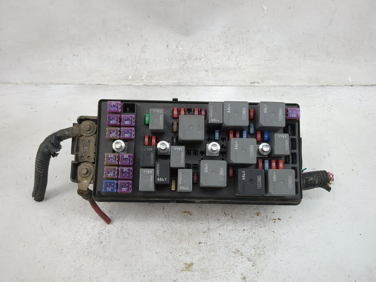 2009-2012 Chevrolet Malibu Fusebox Fuse Box Panel Relay Module P/N:13612203 Fits Fits 2009 2010 2011 2012 OEM Used Auto Part