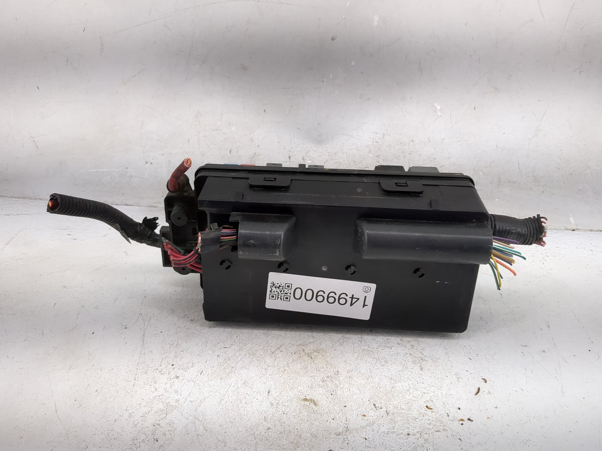 2009-2012 Chevrolet Malibu Fusebox Fuse Box Panel Relay Module P/N:13612203 Fits Fits 2009 2010 2011 2012 OEM Used Auto Part