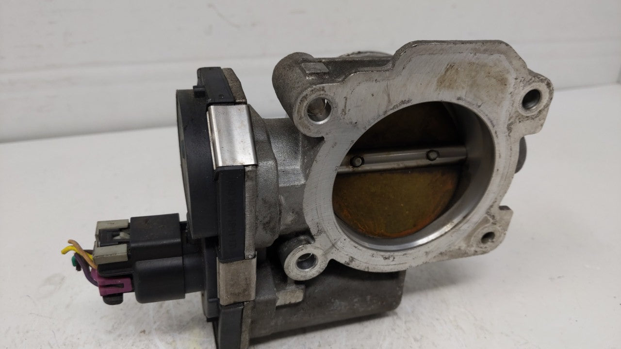 2008-2012 Chevrolet Malibu Throttle Body P/N:668AA 186AA Fits Fits 2007 2008 2009 2010 2011 2012 OEM Used Auto Parts - Oemus