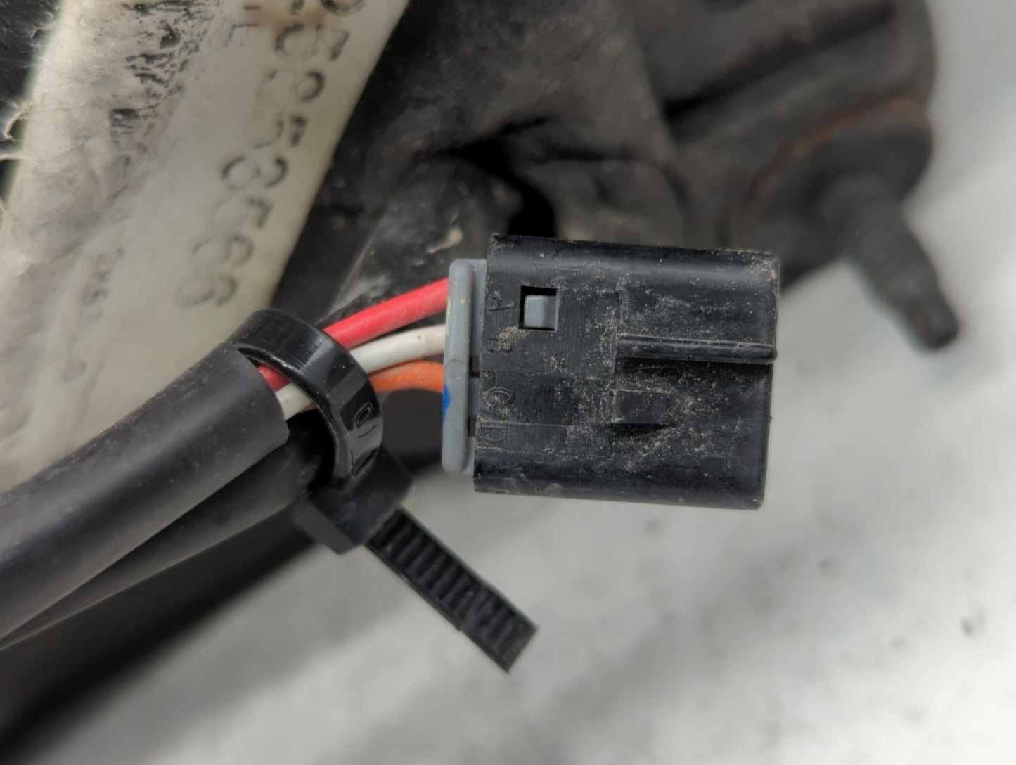 2008-2012 Chevrolet Malibu Passenger Side View Mirror - Right Door Mirror OEM Used - Oemusedautoparts1.com