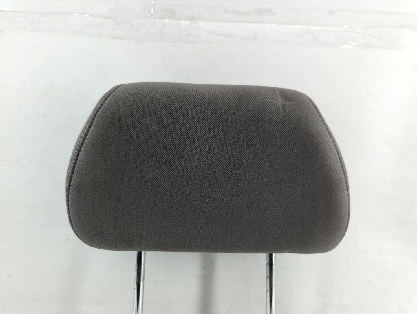 2008-2009 Chevrolet Malibu Headrest Head Rest Rear Seat Fits Fits 2008 2009 OEM Used Auto Parts - Oemusedautoparts1.com