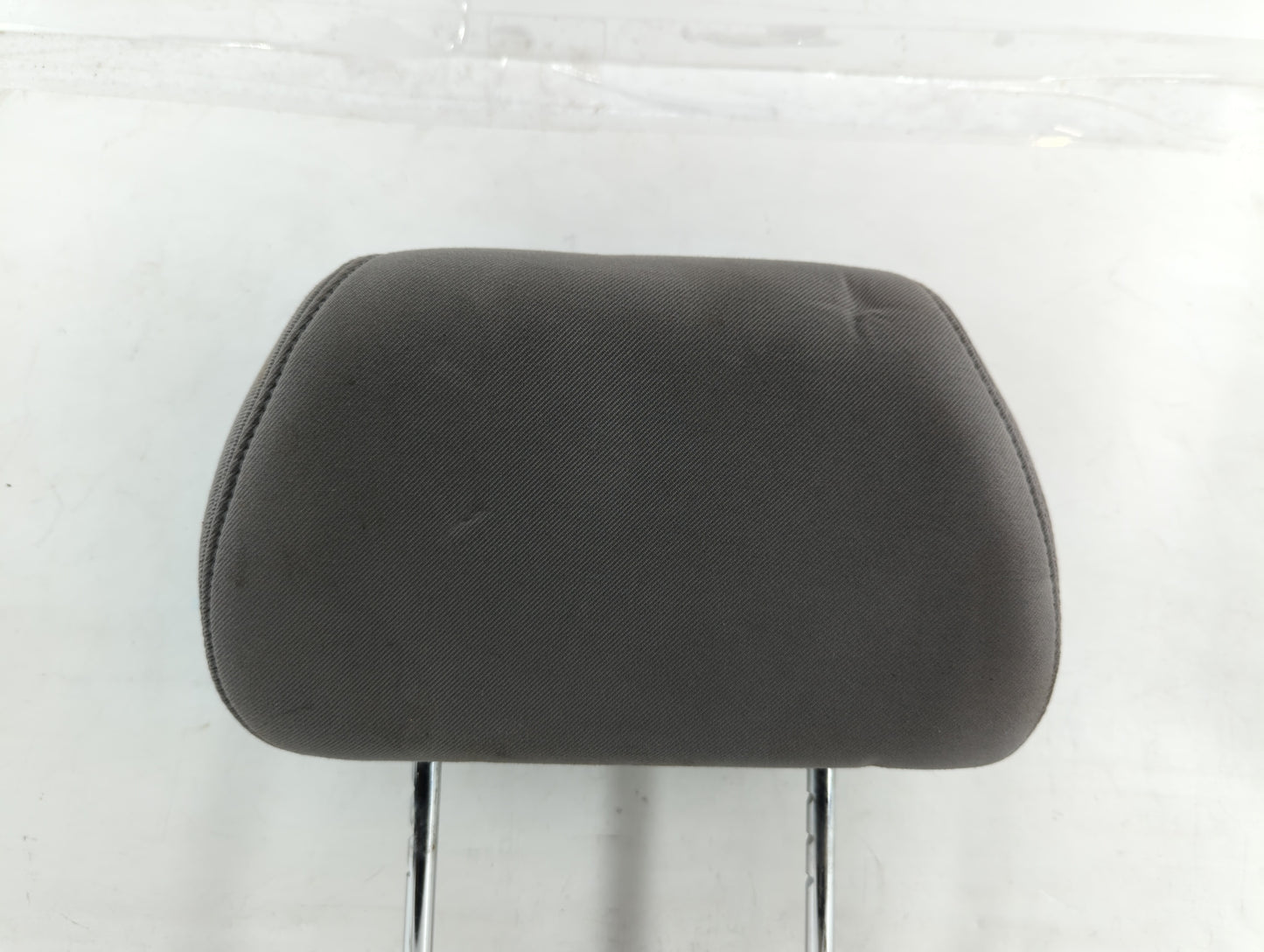 2008-2009 Chevrolet Malibu Headrest Head Rest Rear Seat Fits Fits 2008 2009 OEM Used Auto Parts - Oemusedautoparts1.com