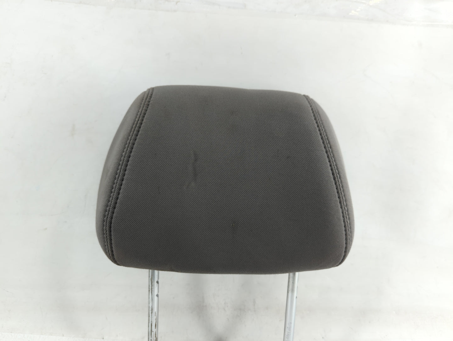 2008-2009 Chevrolet Malibu Headrest Head Rest Rear Seat Fits Fits 2008 2009 OEM Used Auto Parts - Oemusedautoparts1.com