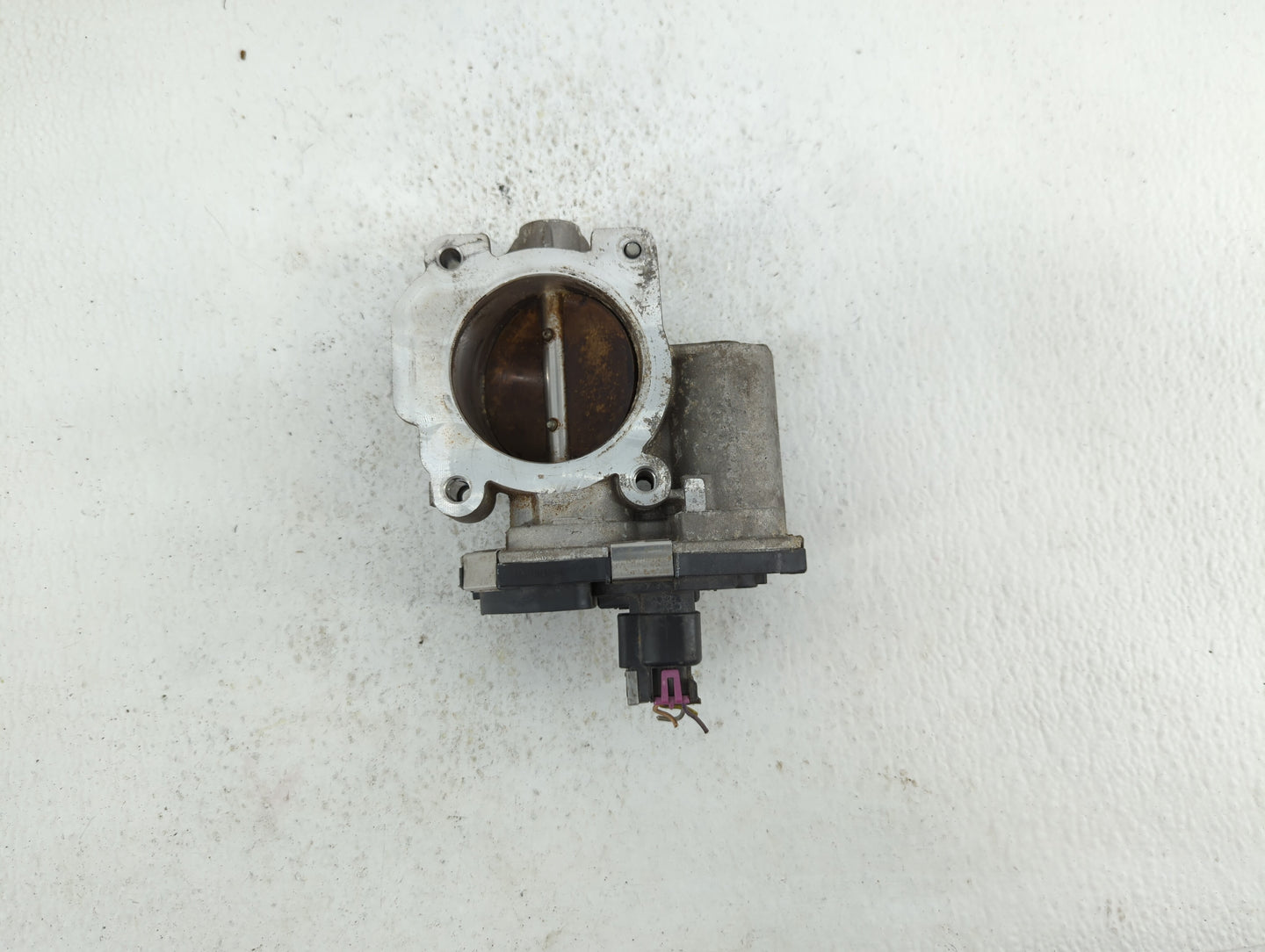 2008-2012 Chevrolet Malibu Throttle Body P/N:9B4G-9F991-A 668AA, 186AA Fits Fits 2007 2008 2009 2010 2011 2012 OEM Used Auto