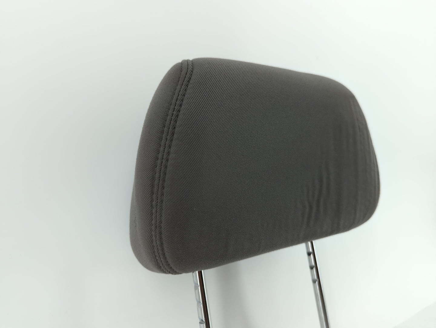 2008-2009 Chevrolet Malibu Headrest Head Rest Front Driver Passenger Seat Fits Fits 2008 2009 OEM Used Auto Parts - Oemuseda