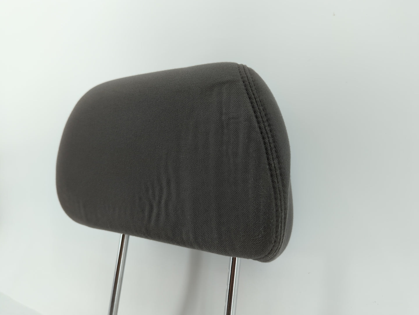 2008-2009 Chevrolet Malibu Headrest Head Rest Front Driver Passenger Seat Fits Fits 2008 2009 OEM Used Auto Parts - Oemuseda