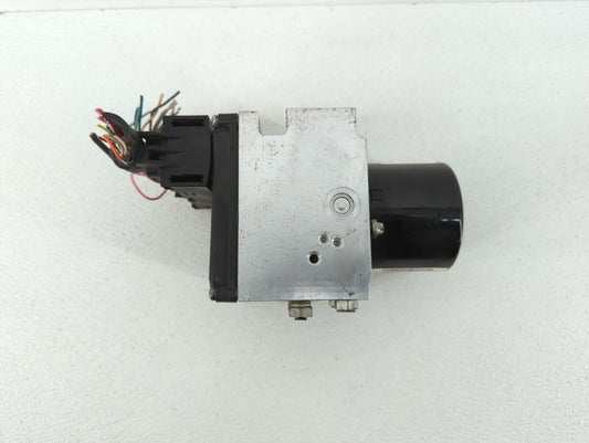 2008-2009 Chevrolet Malibu ABS Pump Control Module Replacement P/N:25928254 25949989, 20812604, 25952591 Fits Fits 2008 2009 OEM Used Auto Parts