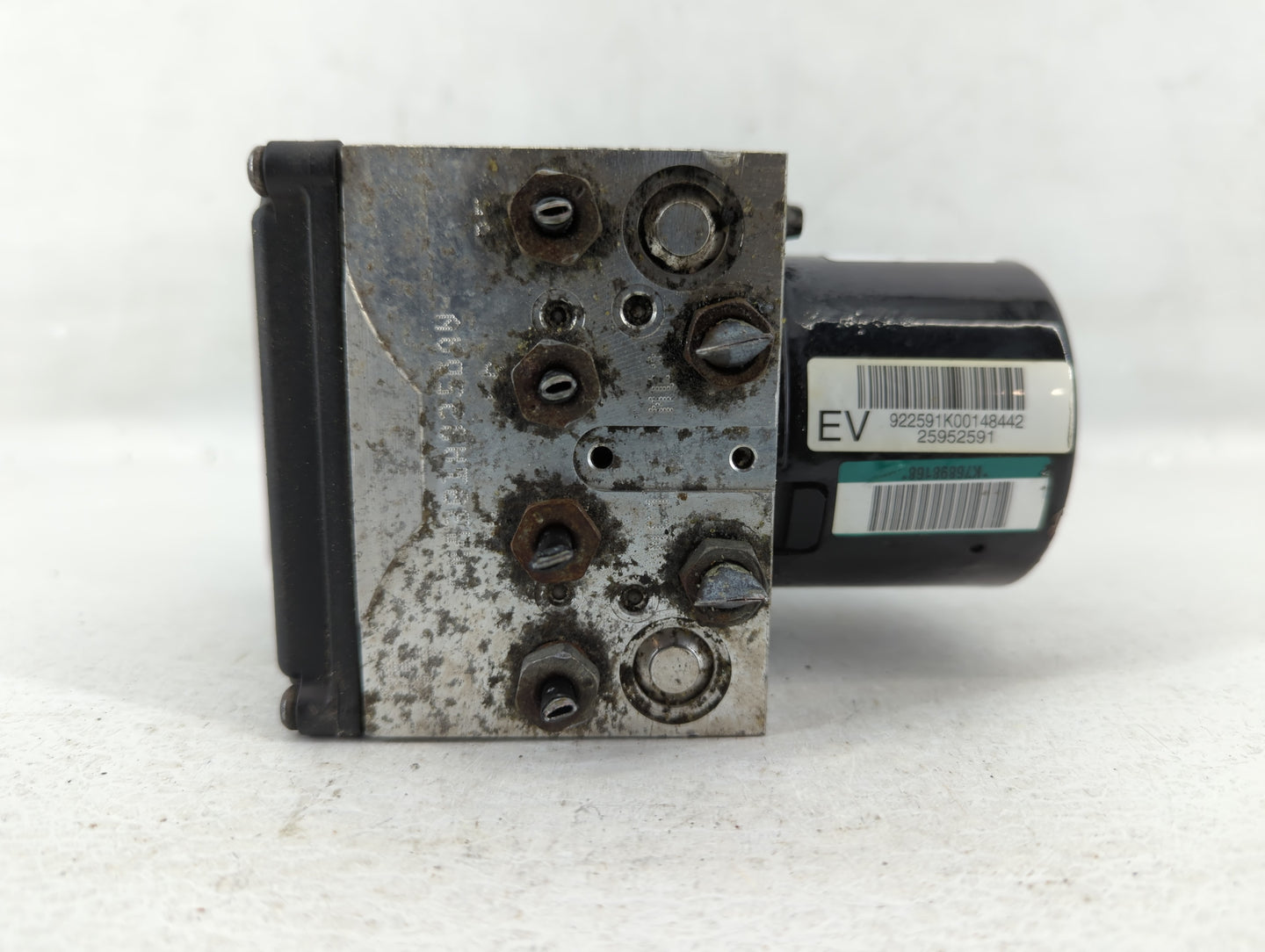 2008-2009 Chevrolet Malibu ABS Pump Control Module Replacement P/N:25949990, 25952591 Fits Fits 2008 2009 OEM Used Auto Part