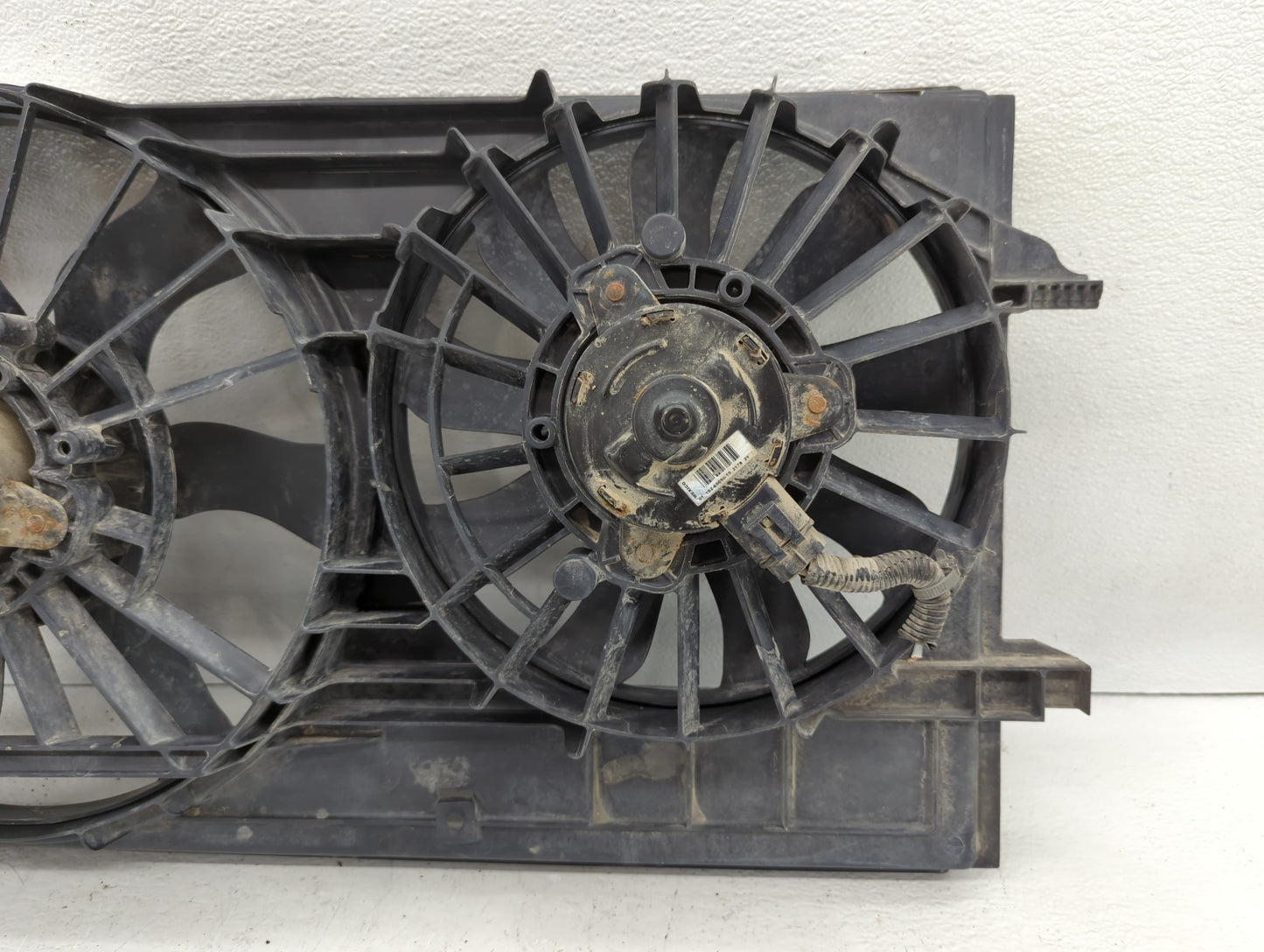 2004-2012 Chevrolet Malibu Left Radiator Fan Motor Assembly 613212 - Oemusedautoparts1.com