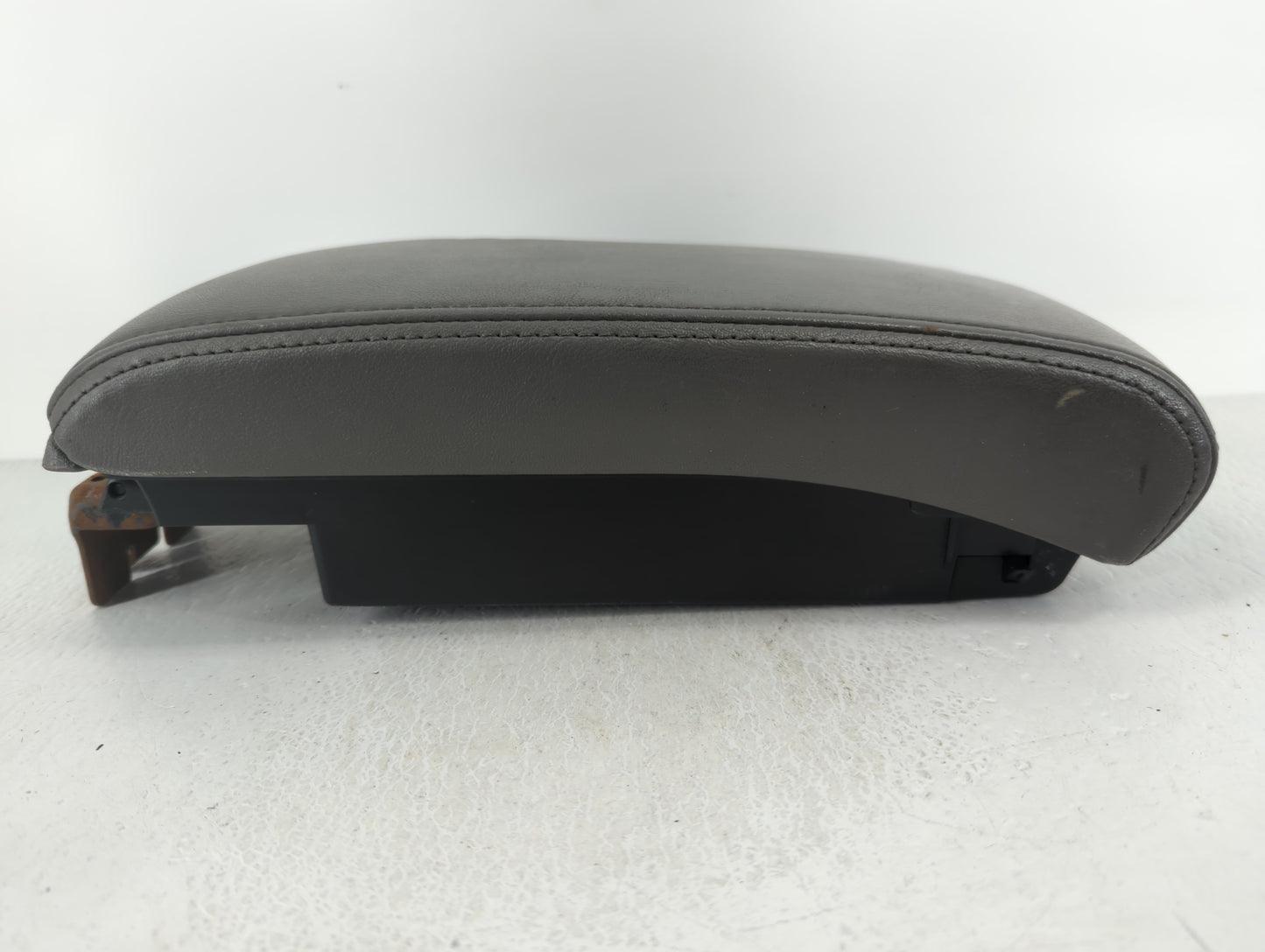 2009 Chevrolet Malibu Center Console Armrest Cover Lid Dark Grey - Oemusedautoparts1.com
