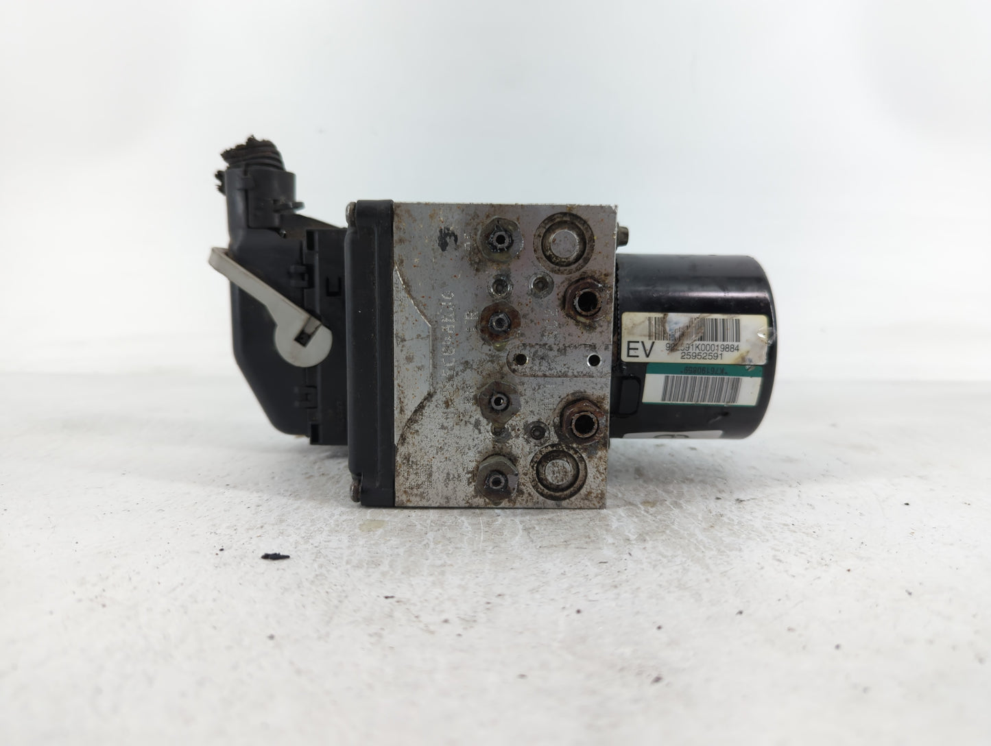 2008-2009 Chevrolet Malibu ABS Pump Control Module Replacement P/N:16607211-J 25949990 Fits Fits 2008 2009 OEM Used Auto Par