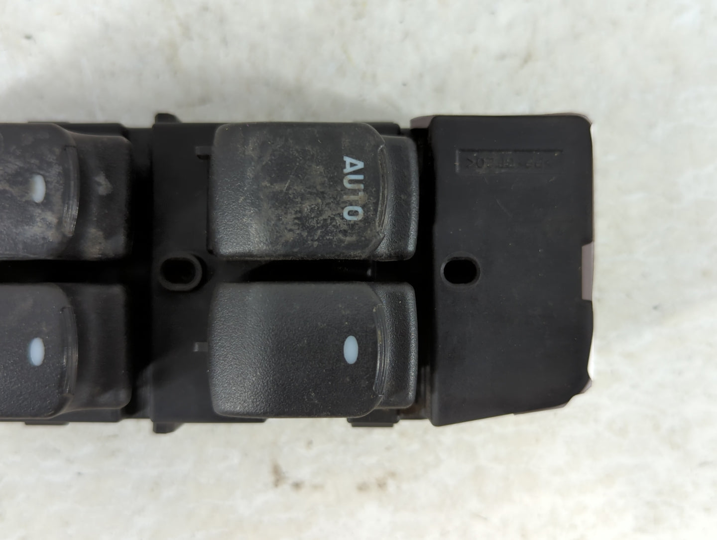 2008-2009 Chevrolet Malibu Master Power Window Switch Replacement Driver Side Left P/N:15823976 Fits Fits 2008 2009 OEM Used