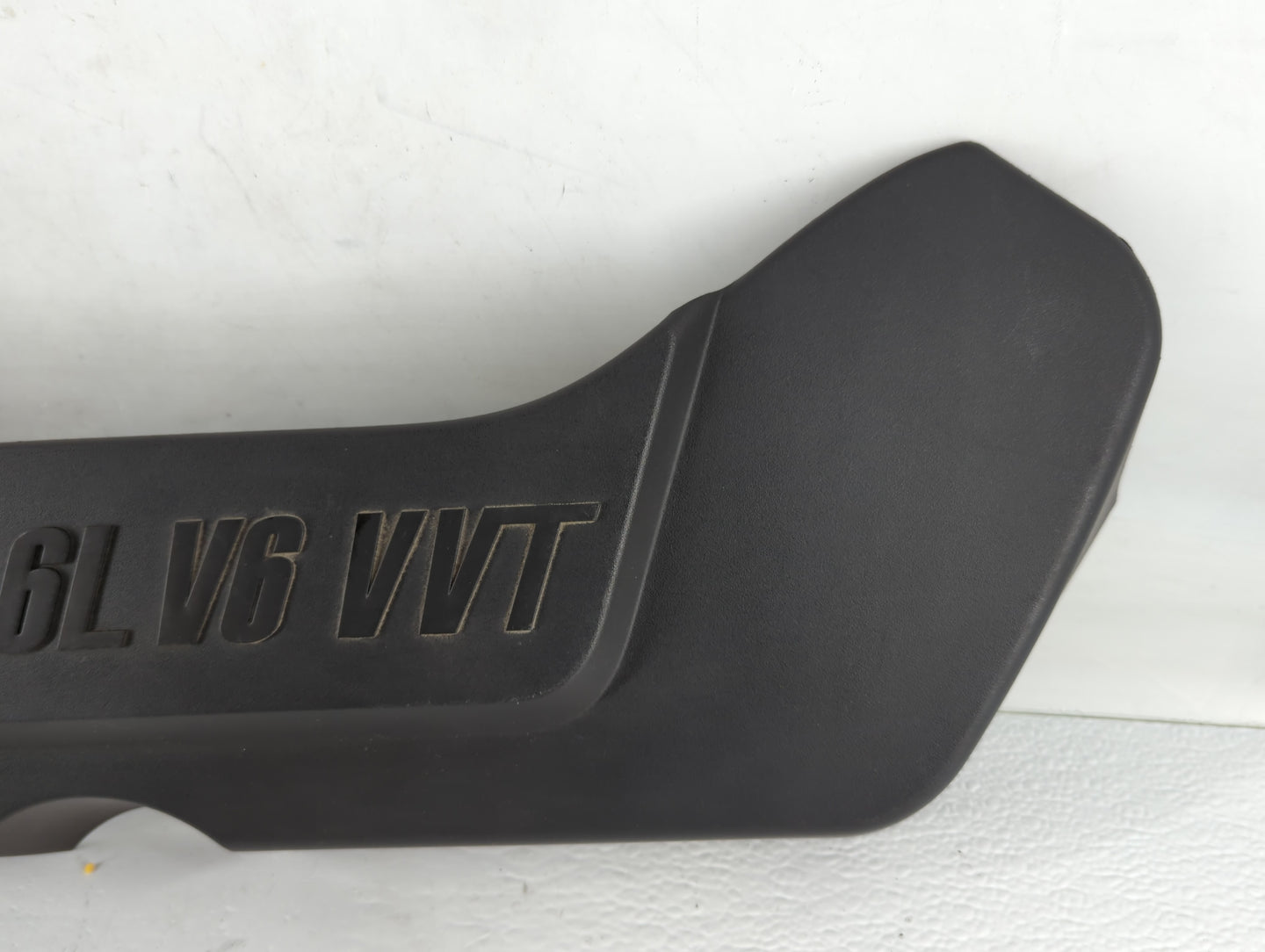 2009 Chevrolet Malibu Engine Cover - Oemusedautoparts1.com