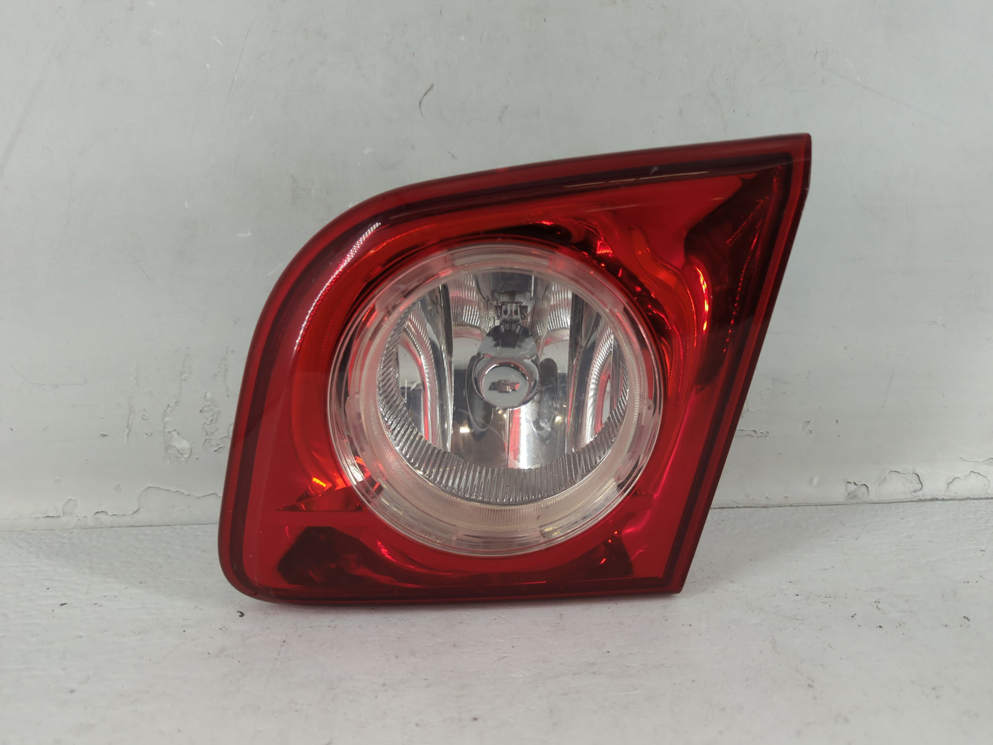 2008-2012 Chevrolet Malibu Tail Light Assembly Passenger Right OEM P/N:15271121 Fits Fits 2008 2009 2010 2011 2012 OEM Used 
