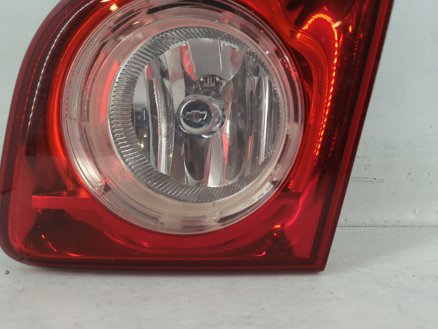 2008-2012 Chevrolet Malibu Tail Light Assembly Passenger Right OEM P/N:15271121 Fits Fits 2008 2009 2010 2011 2012 OEM Used 