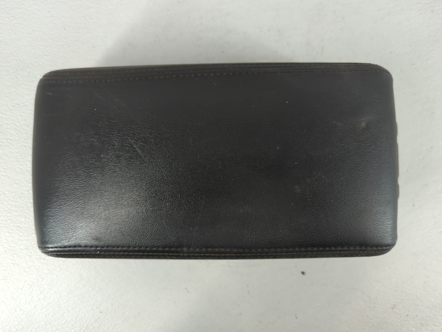2009 Chevrolet Malibu Center Console Armrest Cover Lid Fits OEM Used Auto Parts - Oemusedautoparts1.com