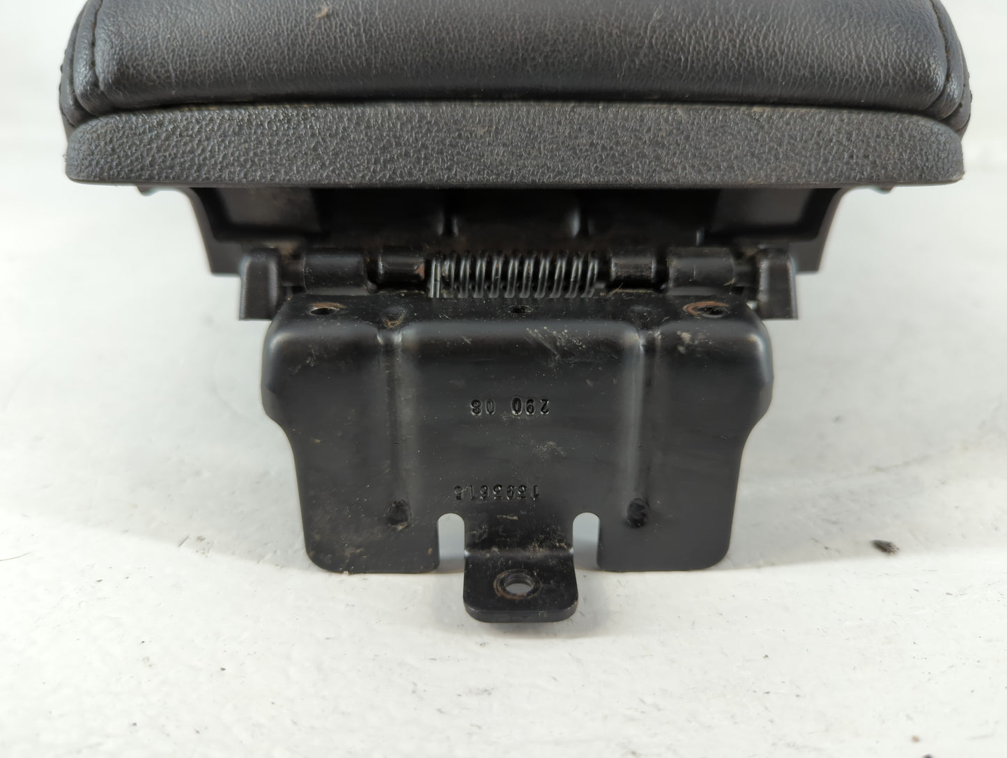 2009 Chevrolet Malibu Center Console Armrest Cover Lid Fits OEM Used Auto Parts - Oemusedautoparts1.com