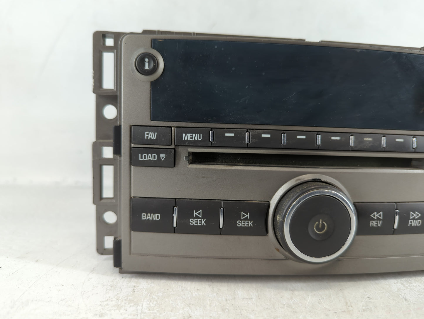 2009 Chevrolet Malibu Radio AM FM Cd Player Receiver Replacement P/N:25848865 Fits OEM Used Auto Parts - Oemusedautoparts1.c