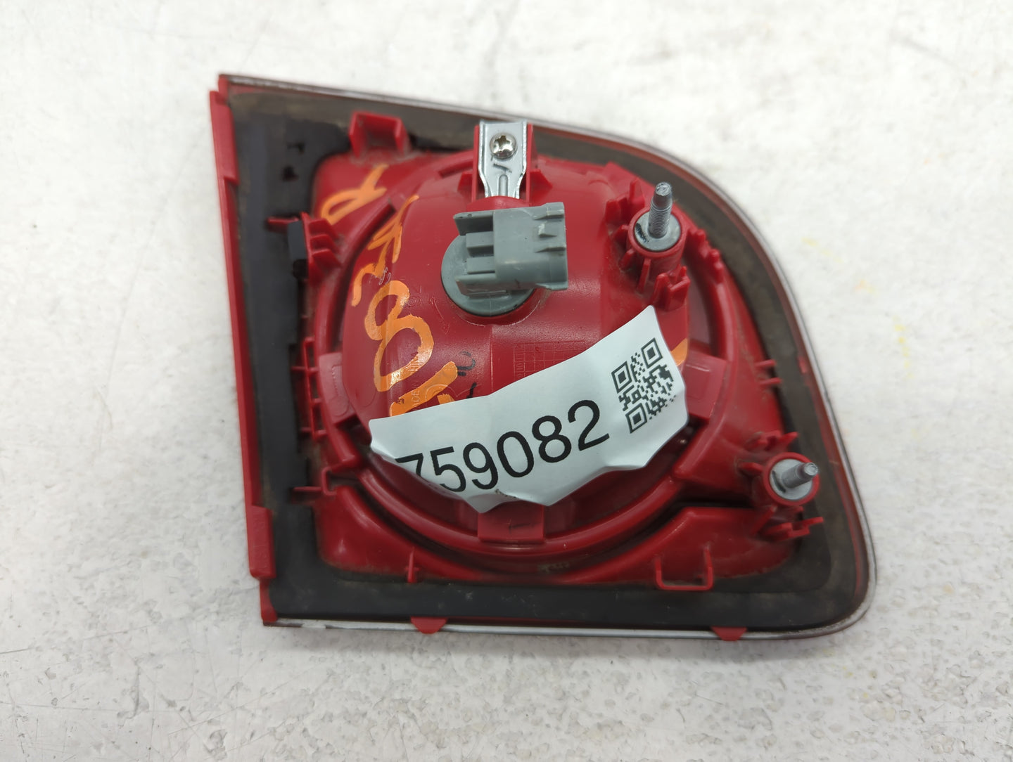 2008-2012 Chevrolet Malibu Tail Light Assembly Passenger Right OEM Fits Fits 2008 2009 2010 2011 2012 OEM Used Auto Parts - 