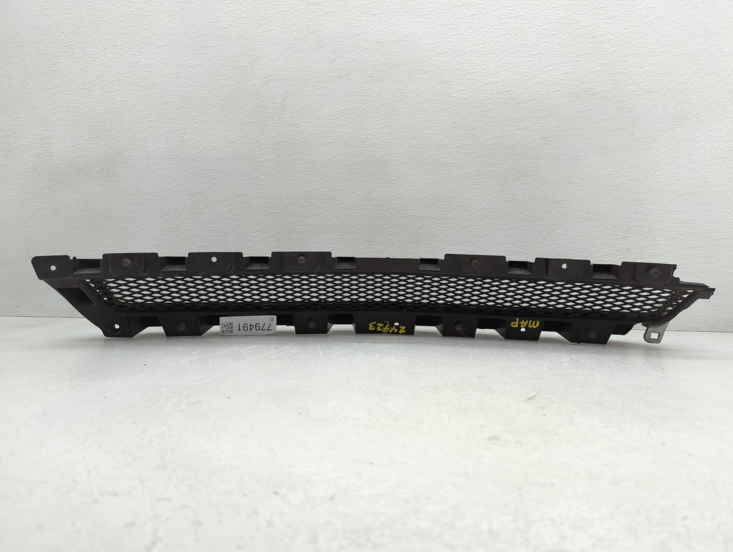 2008-2012 Chevrolet Malibu Front Grille Bumper Not Included - Oemusedautoparts1.com