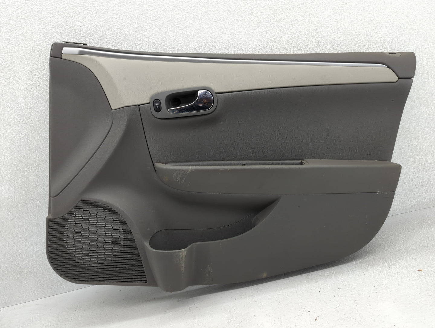 2009 Chevrolet Malibu Rear Left Driver Interior Door Panel Trim - Oemusedautoparts1.com