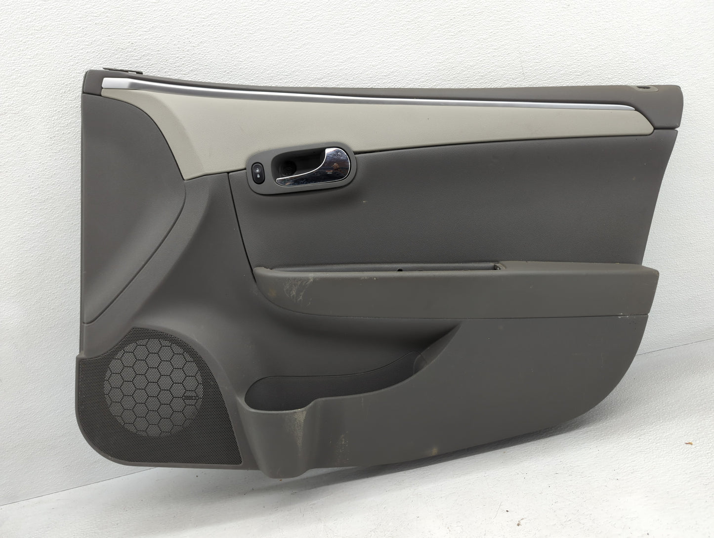 2009 Chevrolet Malibu Rear Left Driver Interior Door Panel Trim - Oemusedautoparts1.com