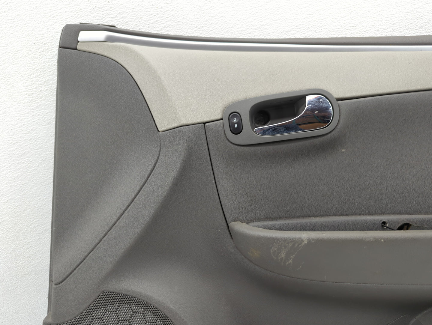 2009 Chevrolet Malibu Rear Left Driver Interior Door Panel Trim - Oemusedautoparts1.com