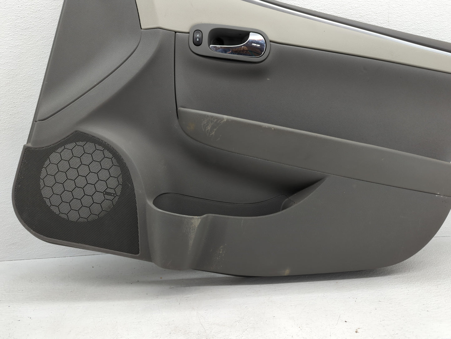 2009 Chevrolet Malibu Rear Left Driver Interior Door Panel Trim - Oemusedautoparts1.com