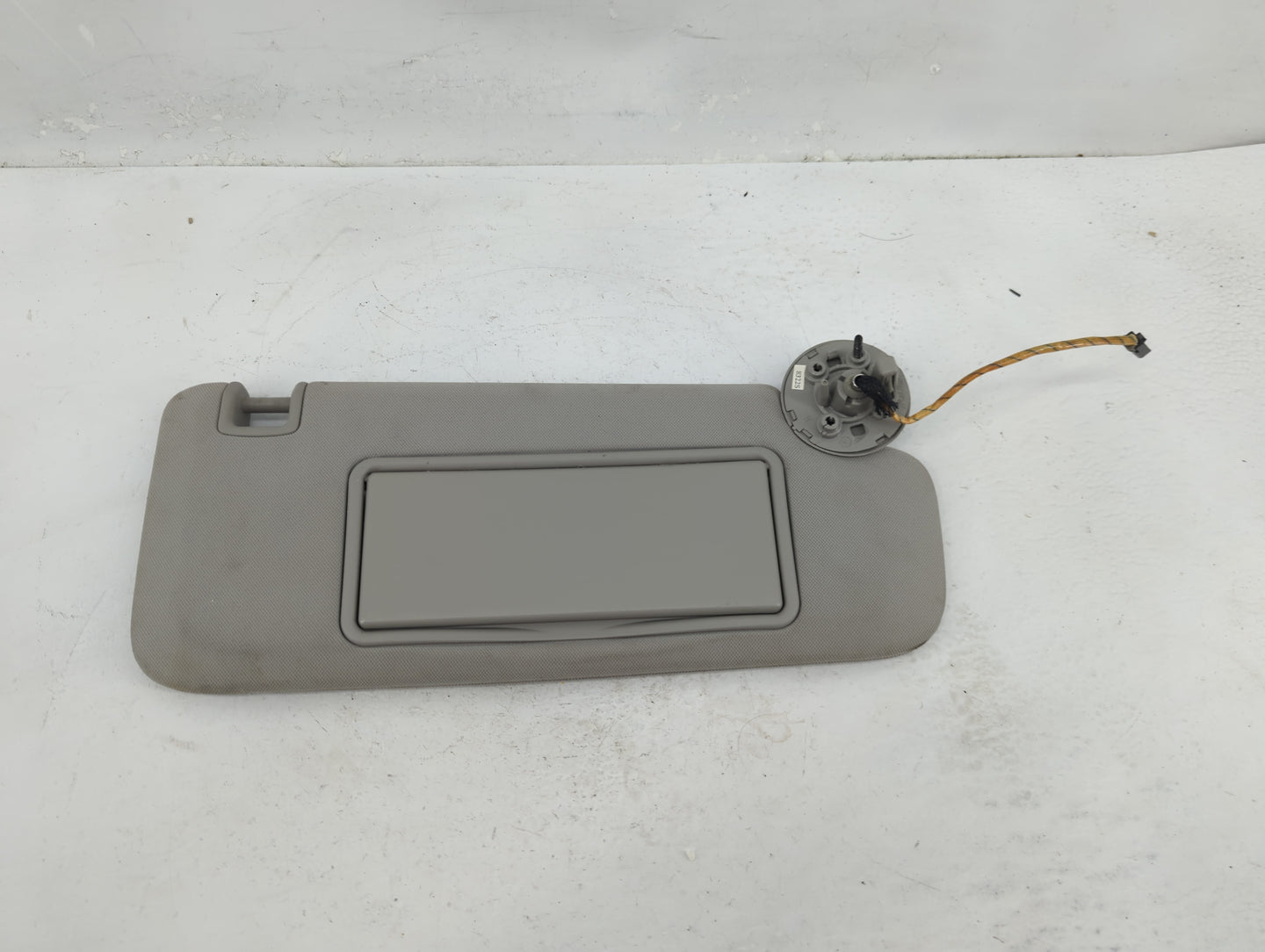 2004-2012 Chevrolet Malibu Sun Visor Shade Replacement Passenger Right Mirror Fits Fits 2004 2005 2008 2009 2010 2011 2012 O