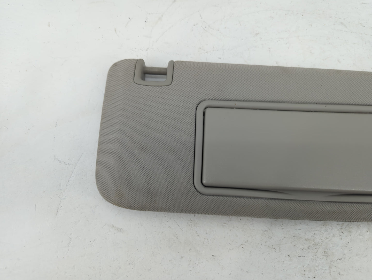 2004-2012 Chevrolet Malibu Sun Visor Shade Replacement Passenger Right Mirror Fits Fits 2004 2005 2008 2009 2010 2011 2012 O