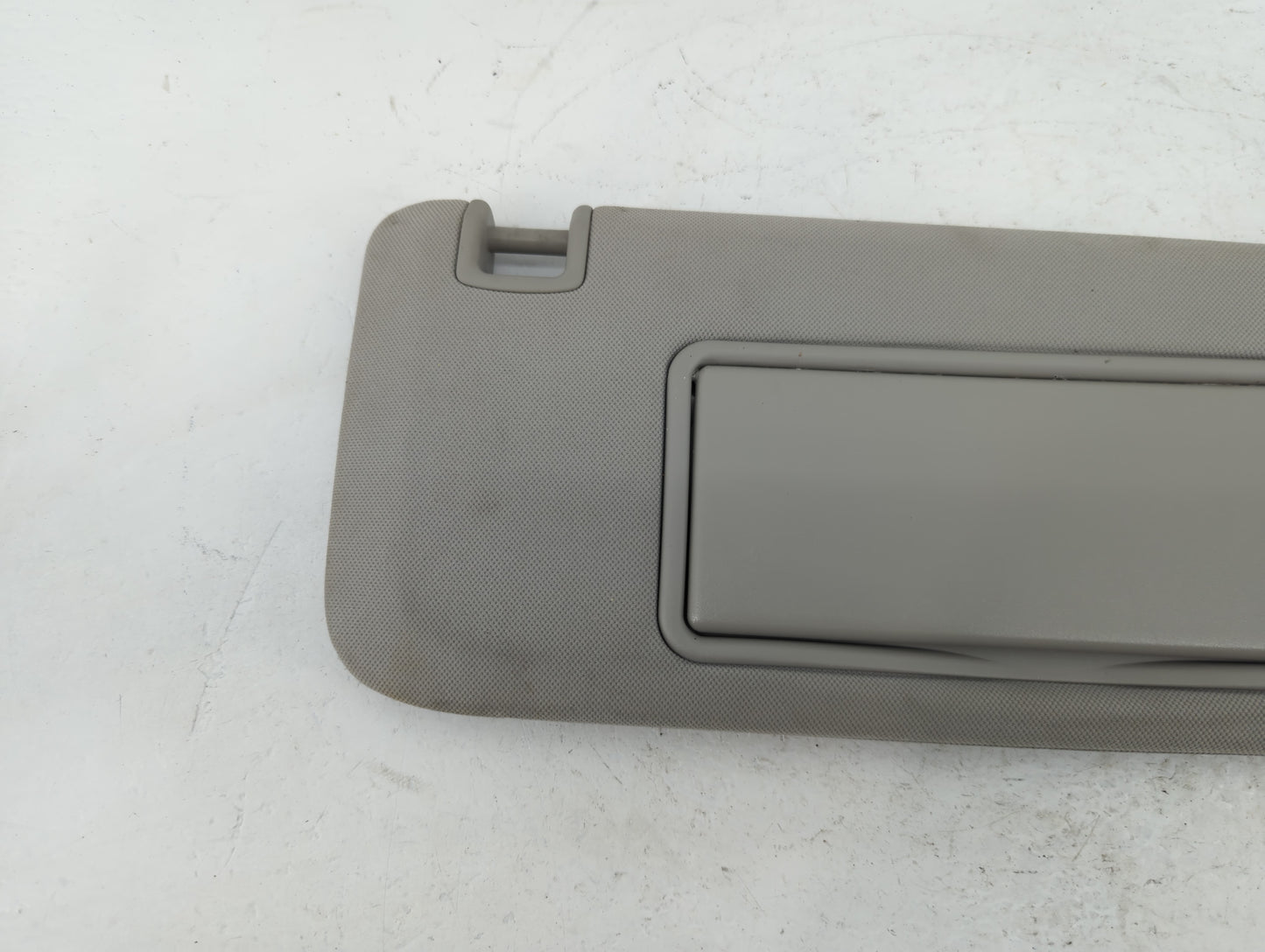 2004-2012 Chevrolet Malibu Sun Visor Shade Replacement Passenger Right Mirror Fits Fits 2004 2005 2008 2009 2010 2011 2012 O