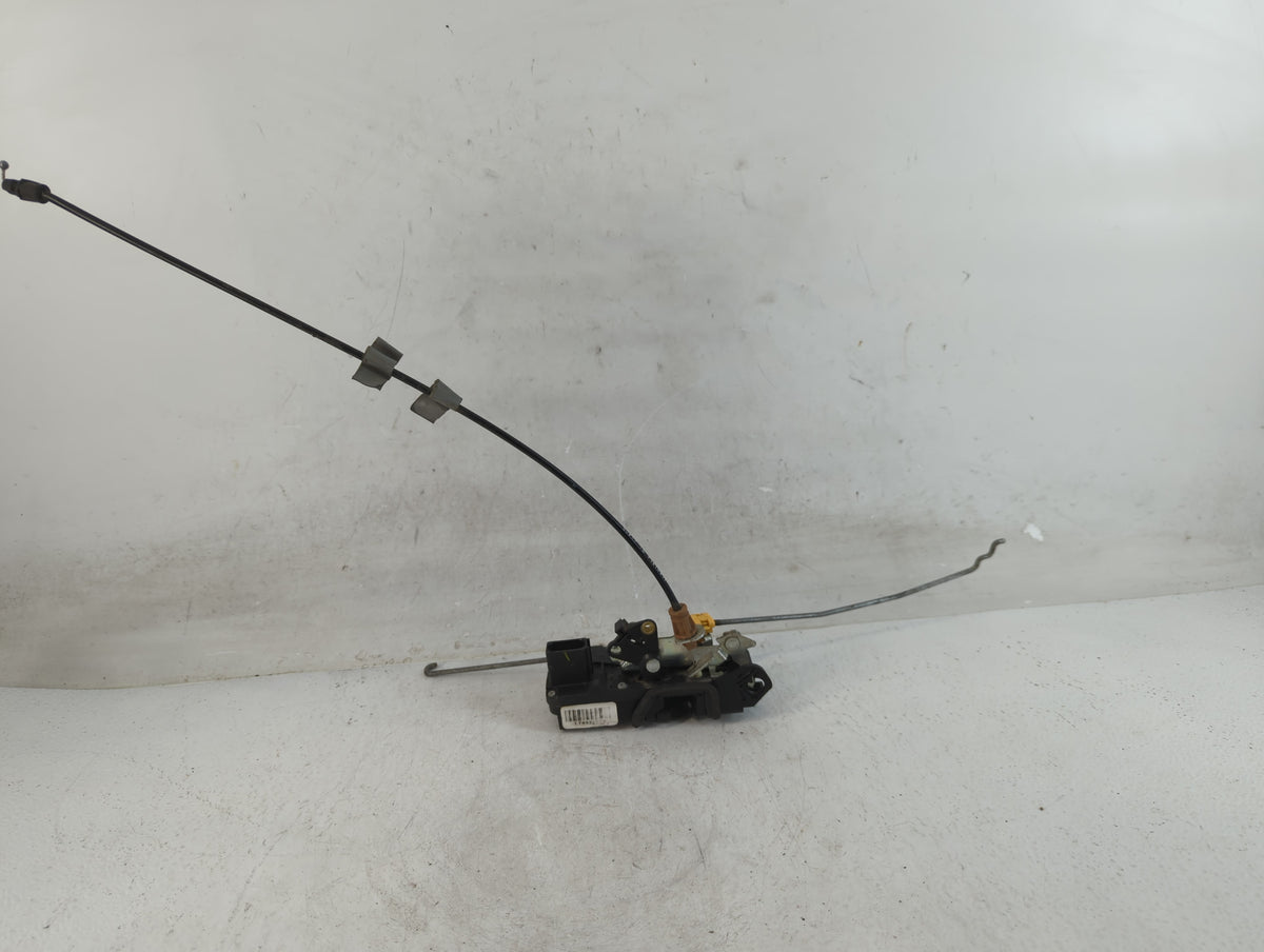 2009 Chevrolet Malibu Driver Front Door Oem - Oemusedautoparts1.com